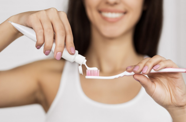 Kebiasaan menjaga kebersihan mulut membantu menjaga gigi tetap kuat setiap hari